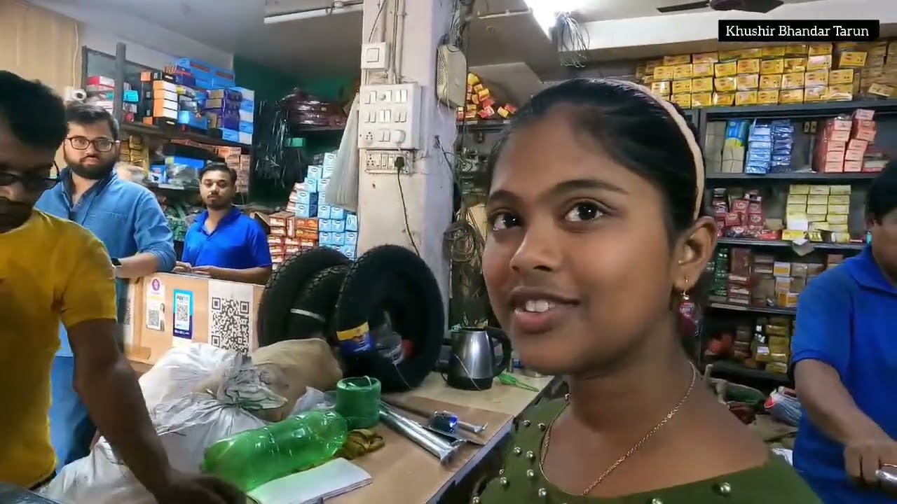 14 বছর বয়সে বাবাকে হারিয়ে অন্ধ মাকে নিয়ে কত কষ্ট করে জিবন কাটাচ্ছে এই বোন!!🥺🥹 #viralvideo 