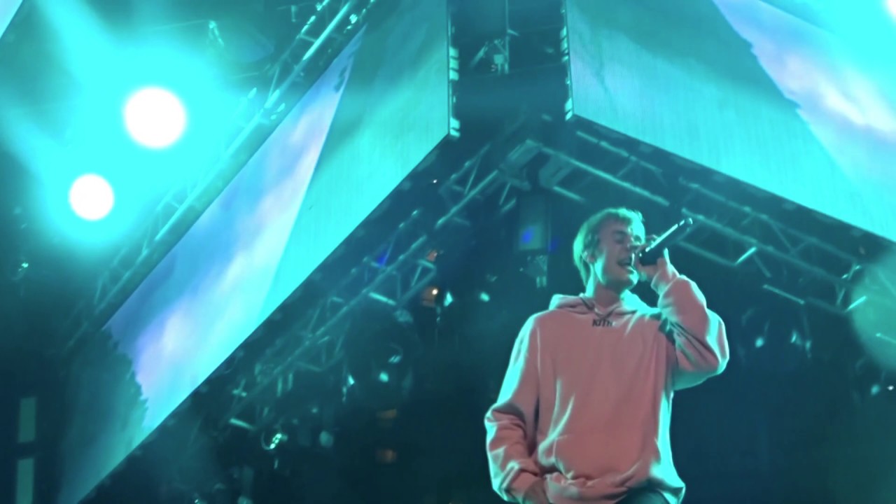 JUSTIN BIEBER Official LIVE 2017 Miami Beach COUNTDOWN Fontainebleau