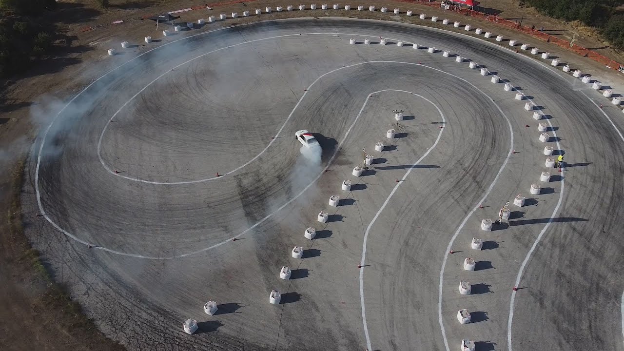 Drift show στο στρατιωτικό αεροδρομίου Πολιχνίτου στη Μυτιλήνη