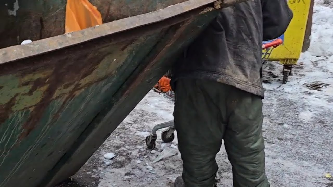 ПАМЯТИ А. ВИНОГРАДОВА. ВЫБРОС СТАРОГО МАТРОСА ВЕЙПЕРА... 