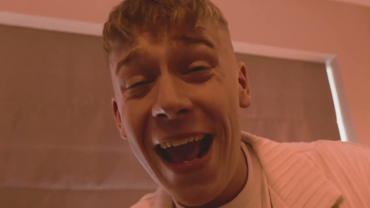 Lanerzz- a little messy Prod. Dennydarko [Music Video]