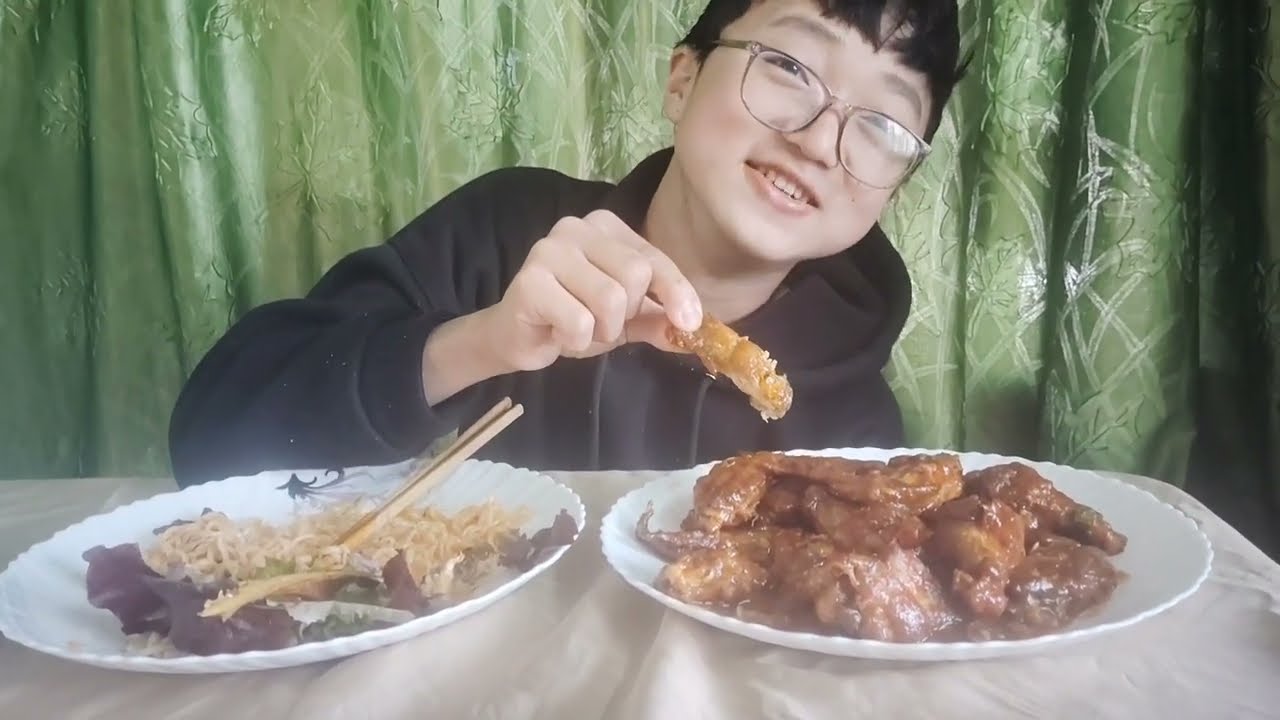 GARLIC CHICKEN WINGS XORA KO DEMAND MA YASARI BANAYA 