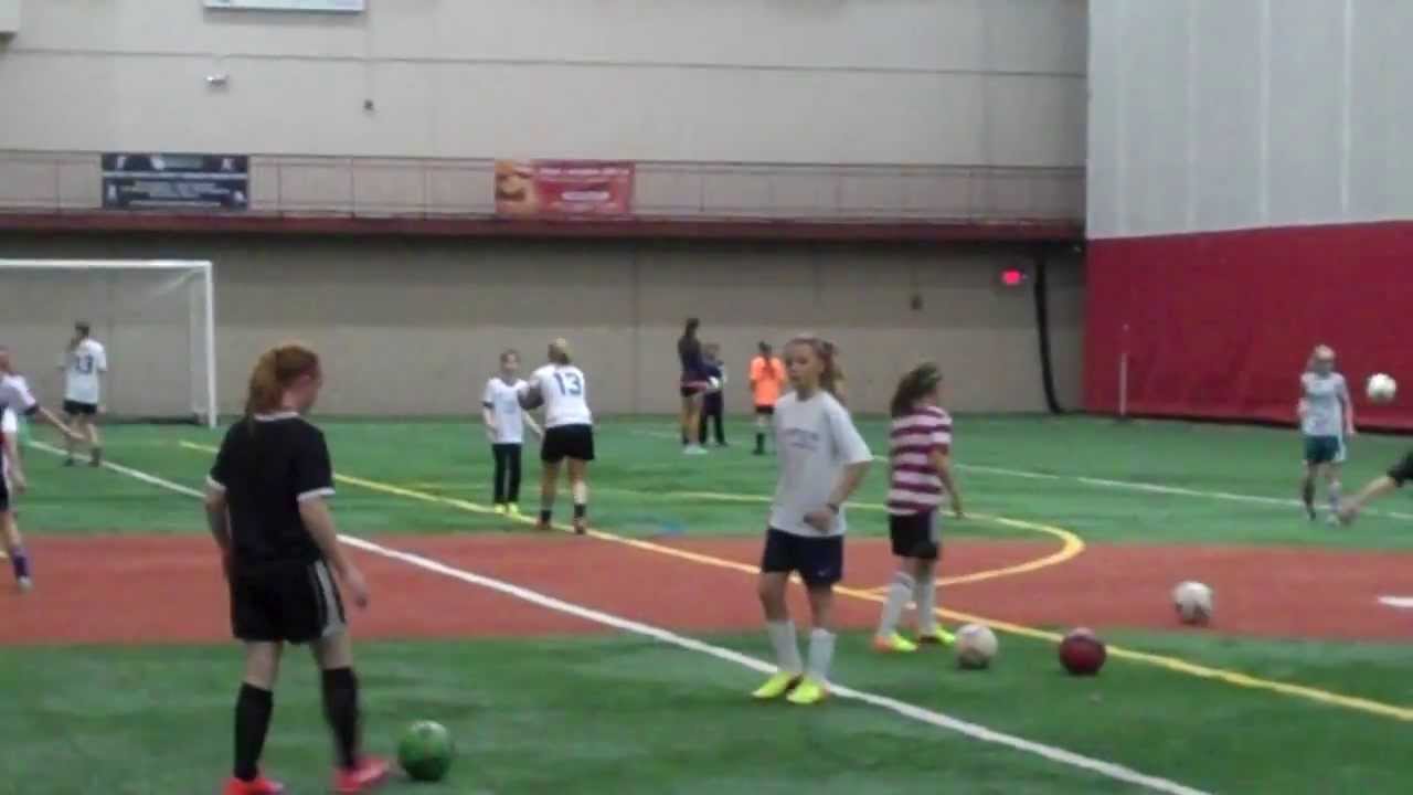 USWNT Star Alex Morgan holding Youth Soccer clinic