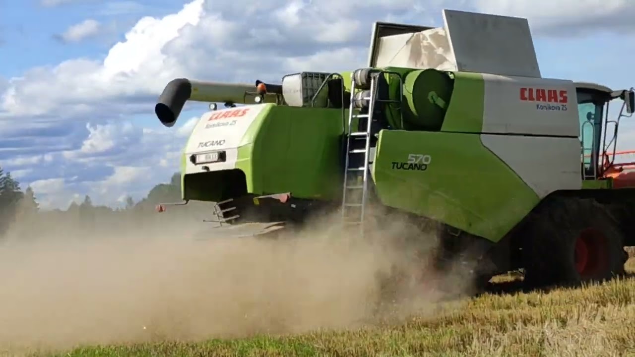CLAAS Tucano