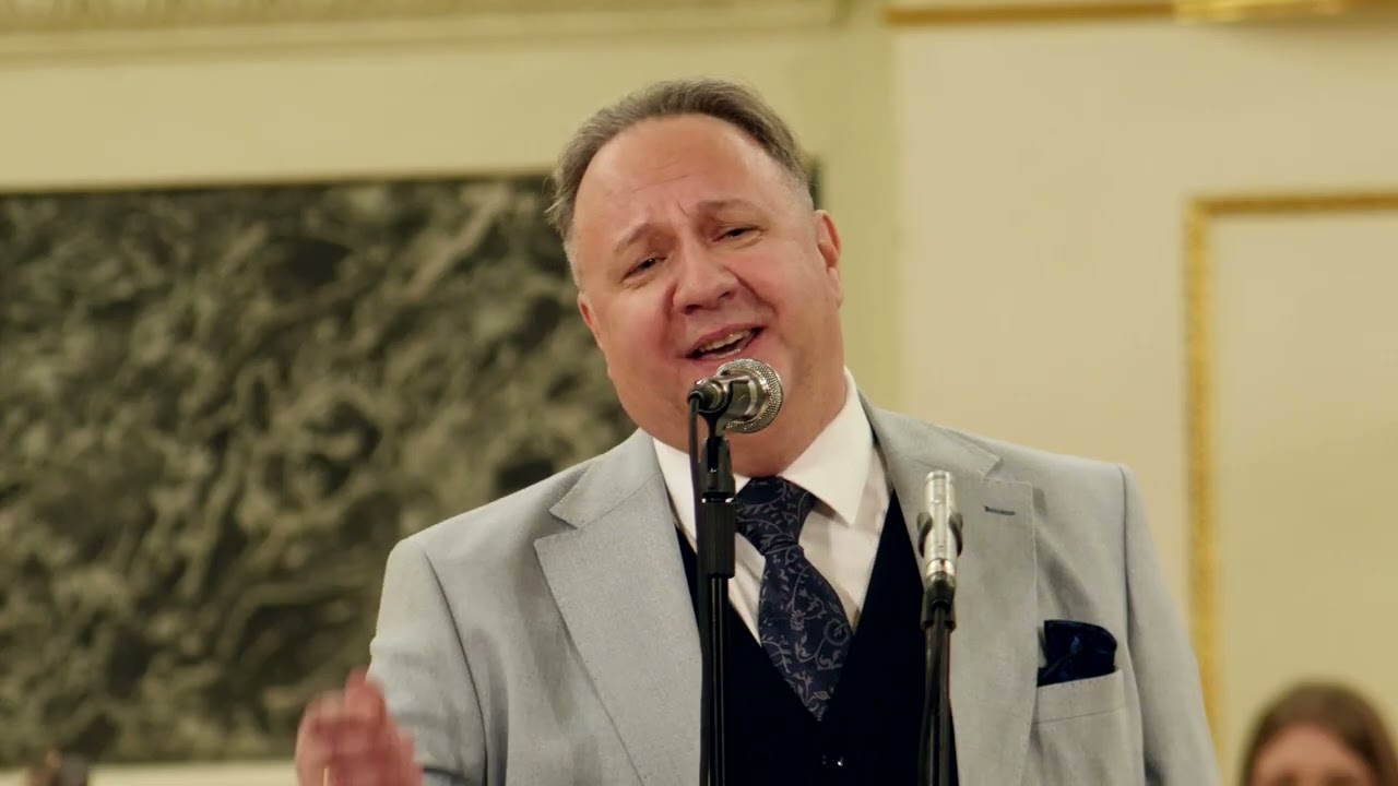 С. Туликов, сл. А. Пришельца “Жизнь моя, любовь моя”.