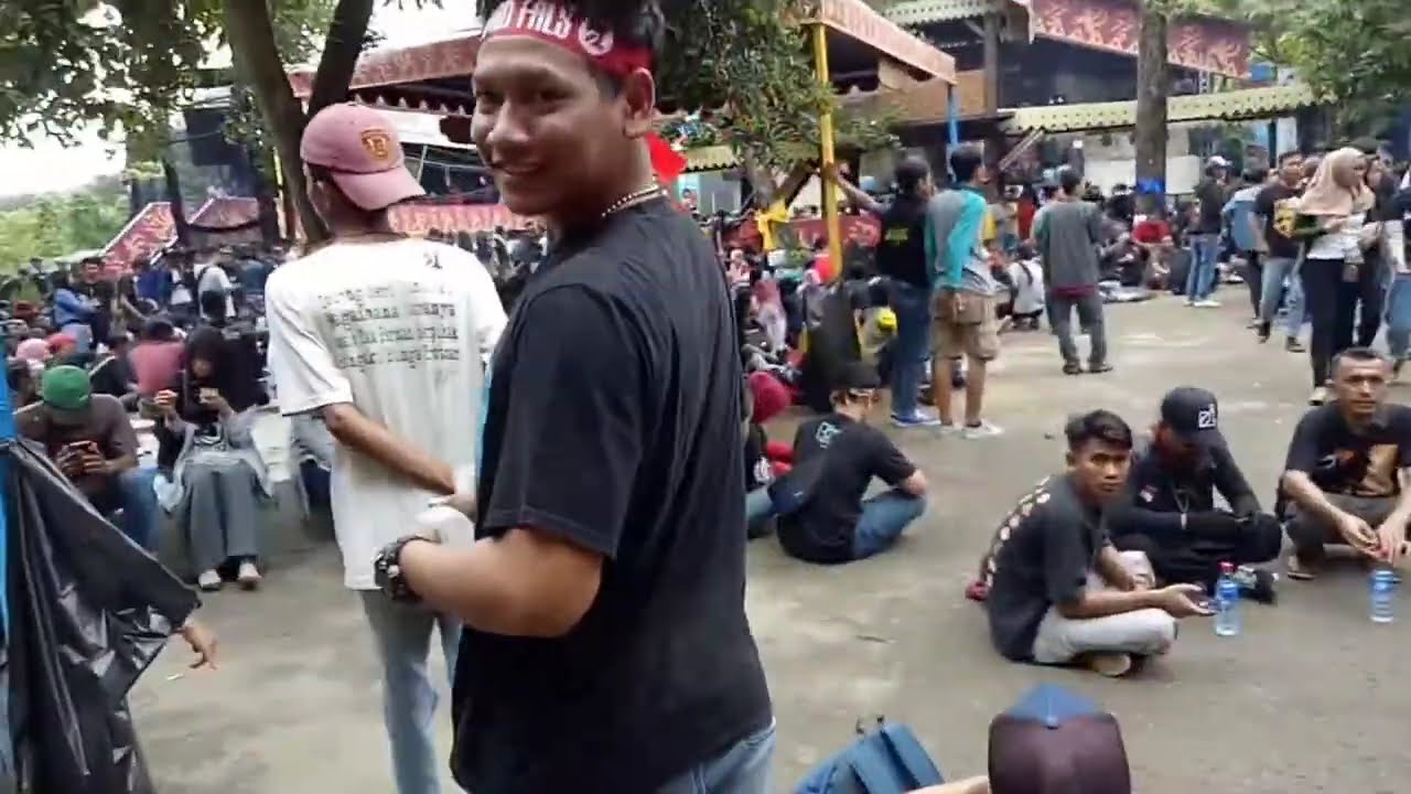 Konser iwan fals situs budaya bengkulu