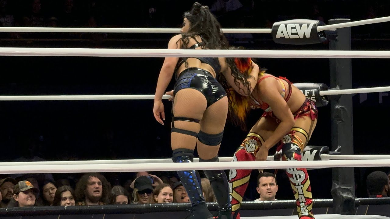 AEW Dynamite Mercedes Mone vs Skye Blue for TBS Championship ring side experience #aew #wwe #viral