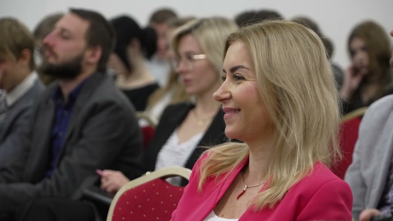 Girl Power – pióro cień i moc kreatywności