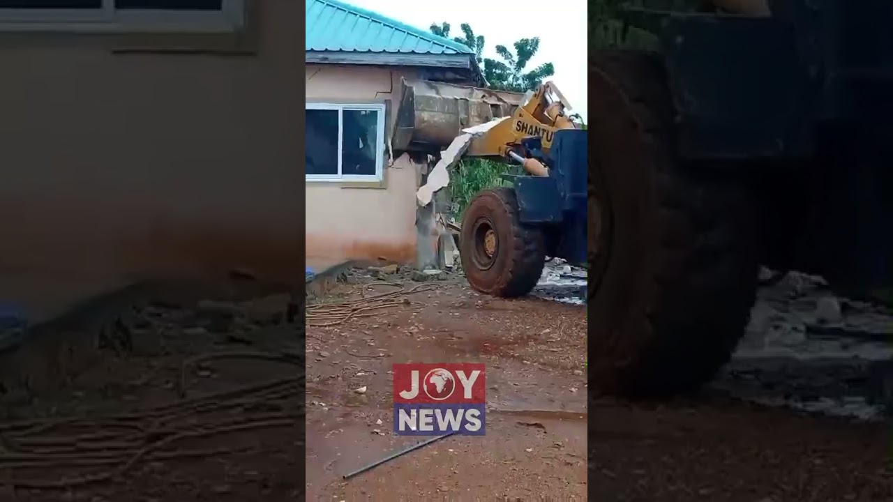 Residents evicted from Savannah Junction near Tema as private developer enforces court ruling.