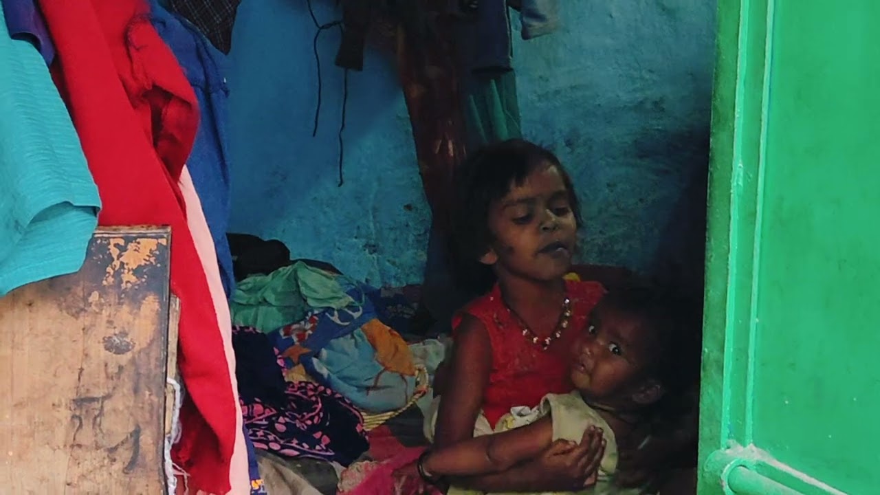 Dekhiye ghAr iska
