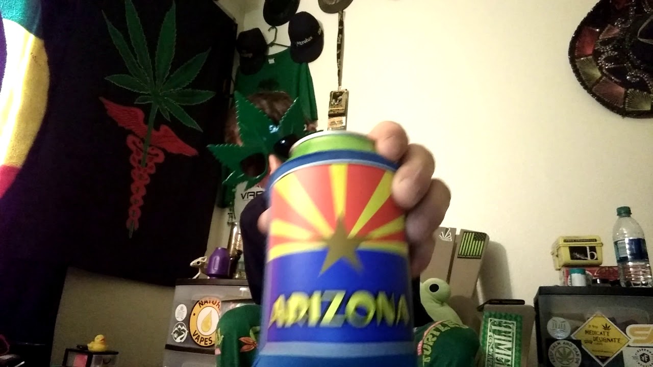 CannabisJoe doing some dabs from the Errl Cup Test Kit