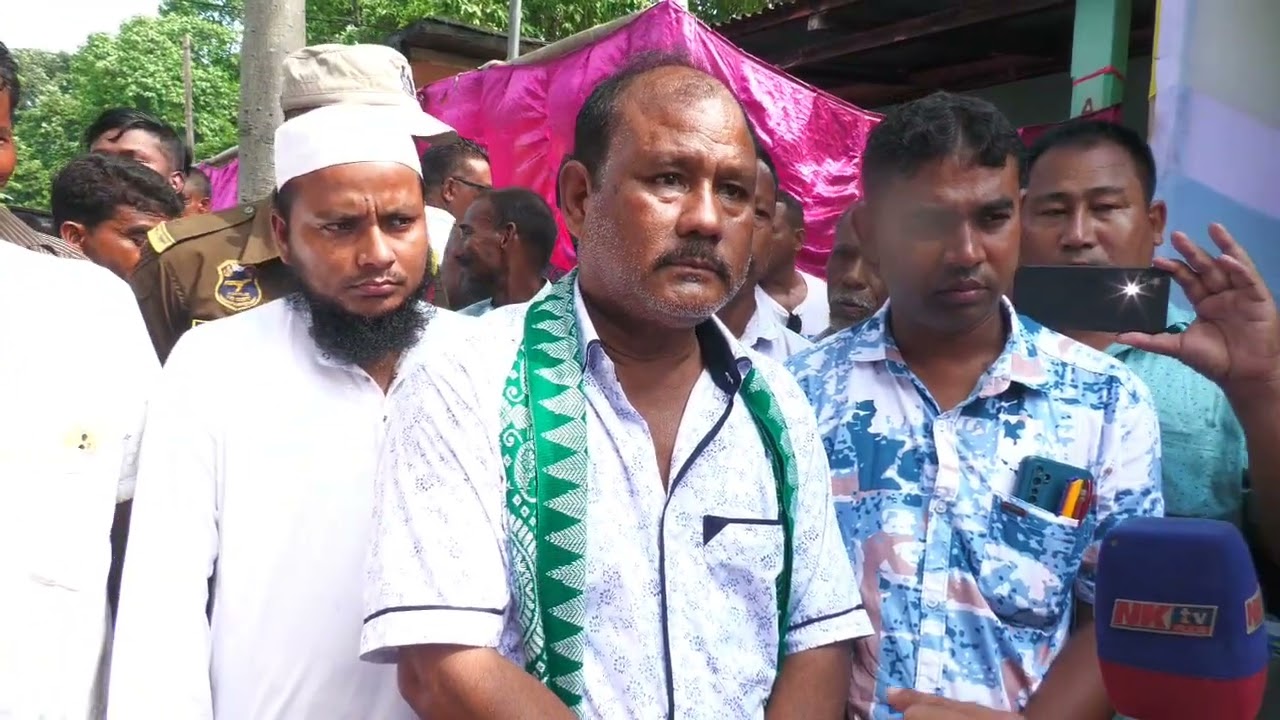 মথনগুৰি সমষ্টিত ইউপিপিএলৰ মনোনীত প্ৰাৰ্থী মাখন স্বৰ্গীয়াৰীৰ বিশাল প্ৰচাৰ ।