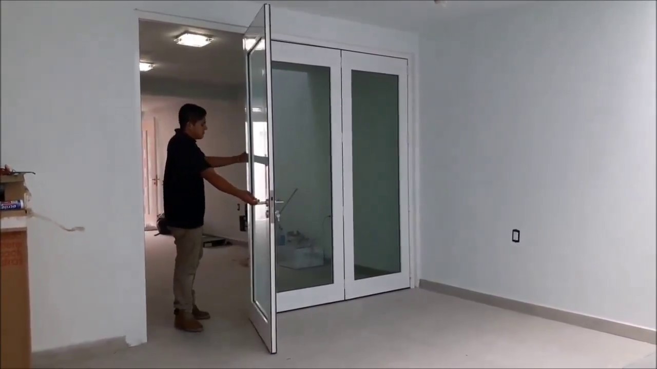 puertas de aluminio modernas