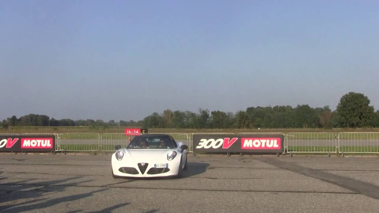 Alfa Romeo 4C Donuts! at Cars and coffee italy Biella Torino 2016