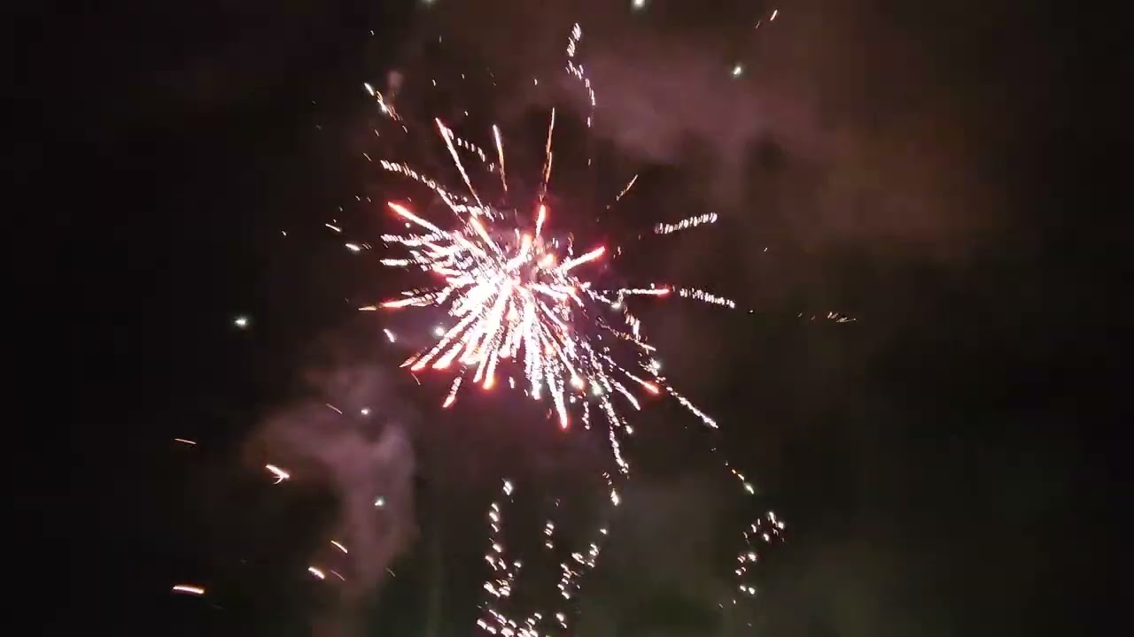 23-12-31 Gewonnen cake van Wolff Vuurwerk - Vuurwerkcrew actie: Pyro League