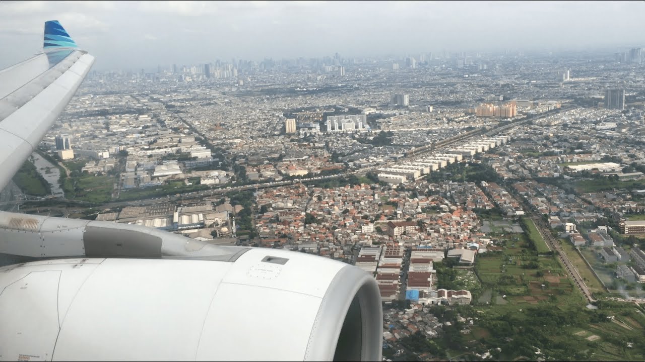 Garuda Indonesia Airbus A330-300 Approach & Landing at Jakarta Soekarno Hatta Airport