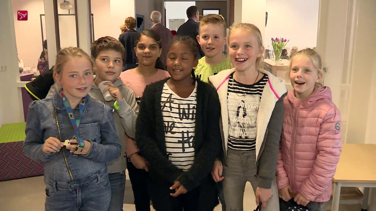 Nieuw schoolgebouw geopend in Warande