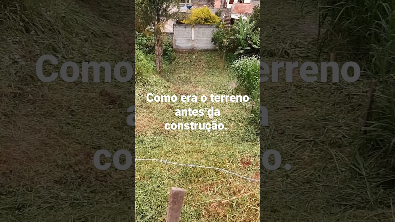 terreno em declive. Desn&iacute;vel de 6 metros do n&iacute;vel da rua.
