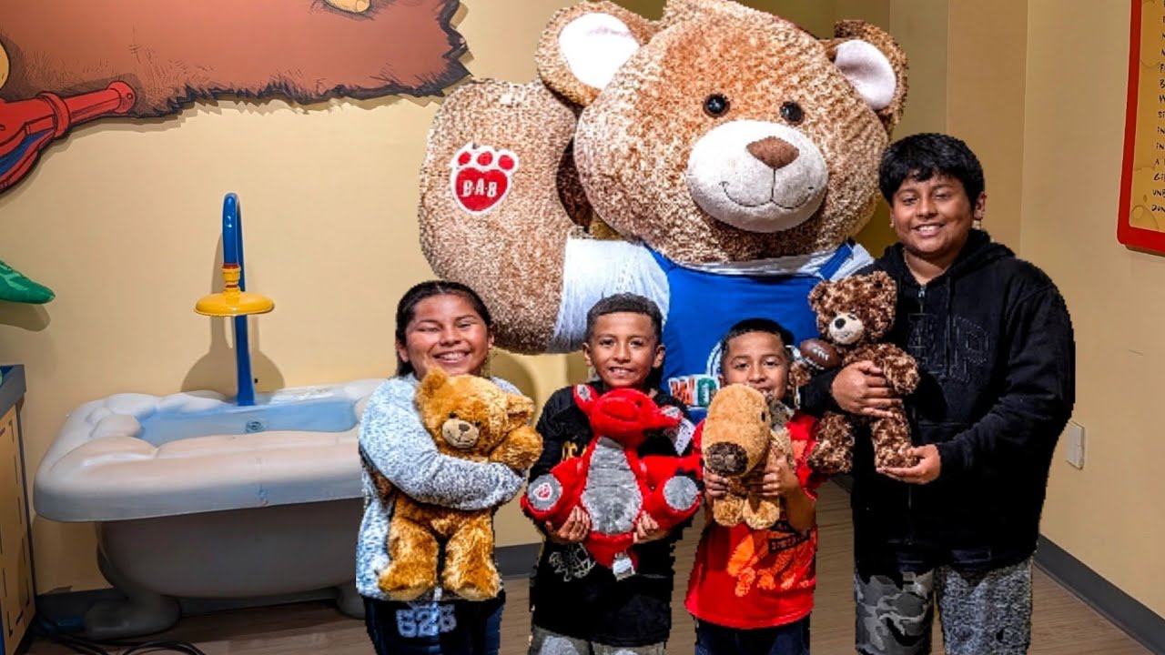 Kids vlog - Customized bears & carnival rides