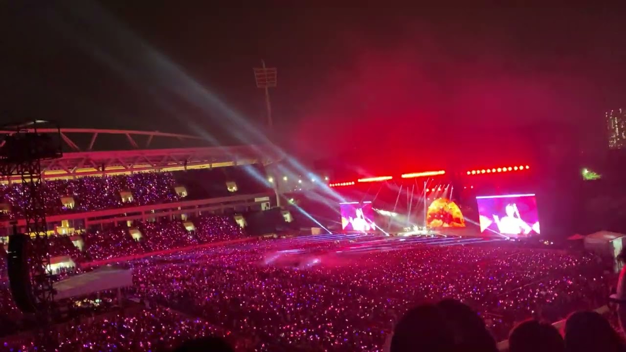 BORNPINK HN DAY1 STAGE SOLO