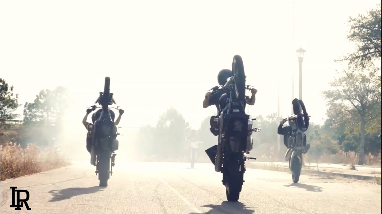 Harley wheelies Dyna Stunts No Crash Bars Local Riding Co