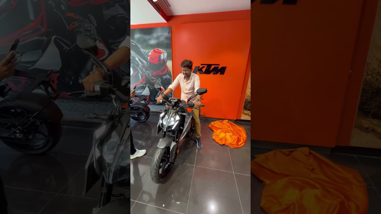 NEW 2026 KTM Duke 250: Slate Grey (Gunmetal Metallic) Stealth Reveal! 🩶🏁 #shorts #duke250