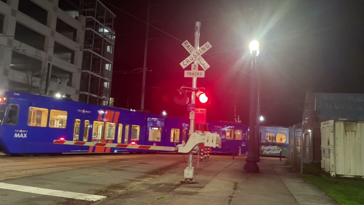 222 & 234 East: SW Washington St, Hillsboro, OR