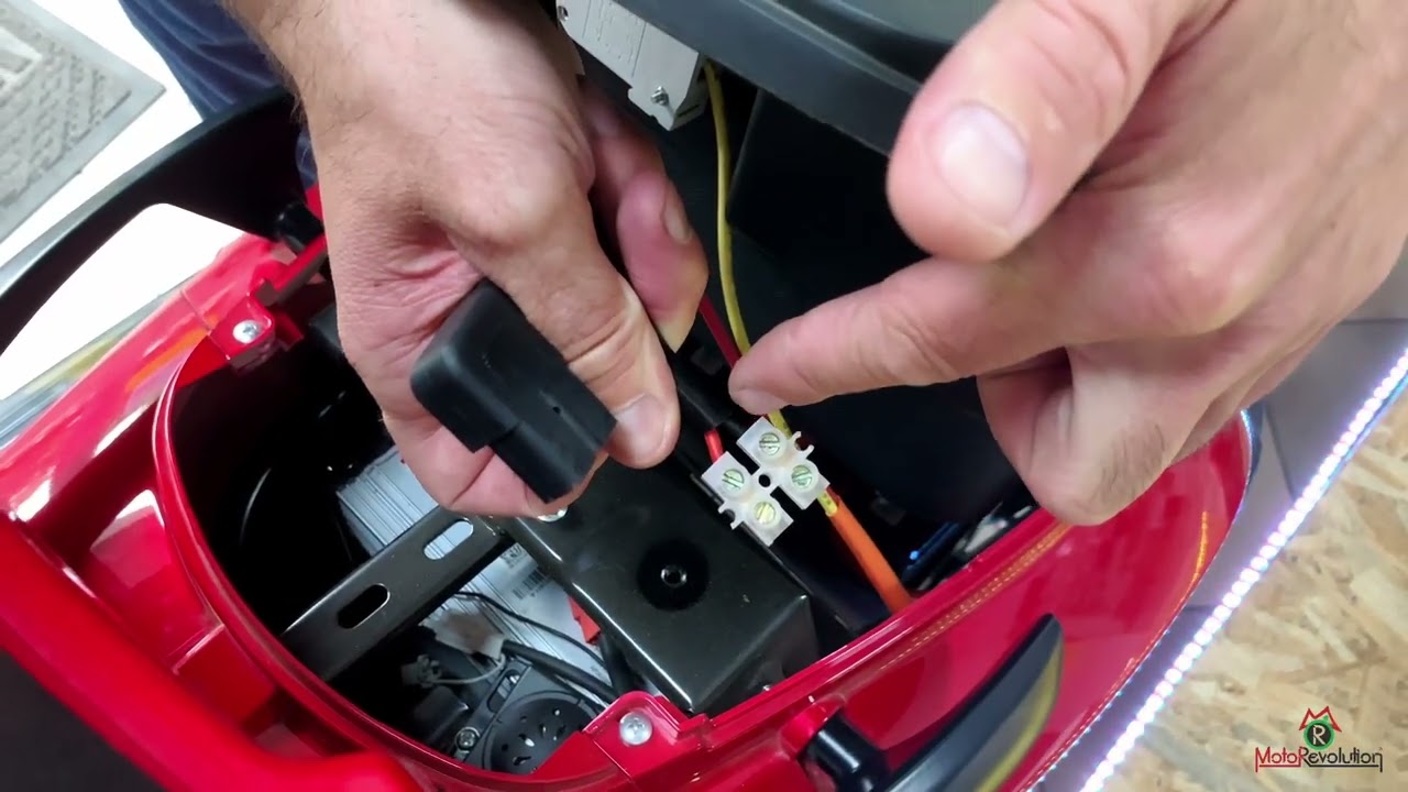 MotoRevolution - Cum transformi un scuter electric de la baterii Pb-gel la baterie Li-ion Zt-36