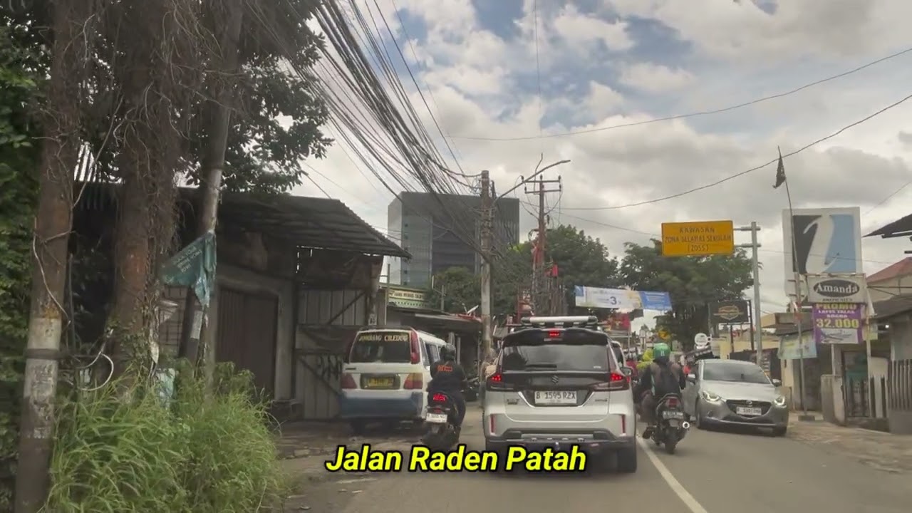 Kota Tangerang Selatan. Jalan Raden Patah (#2). Kota Tangerang Selatan, Februari 2026. Salaam.