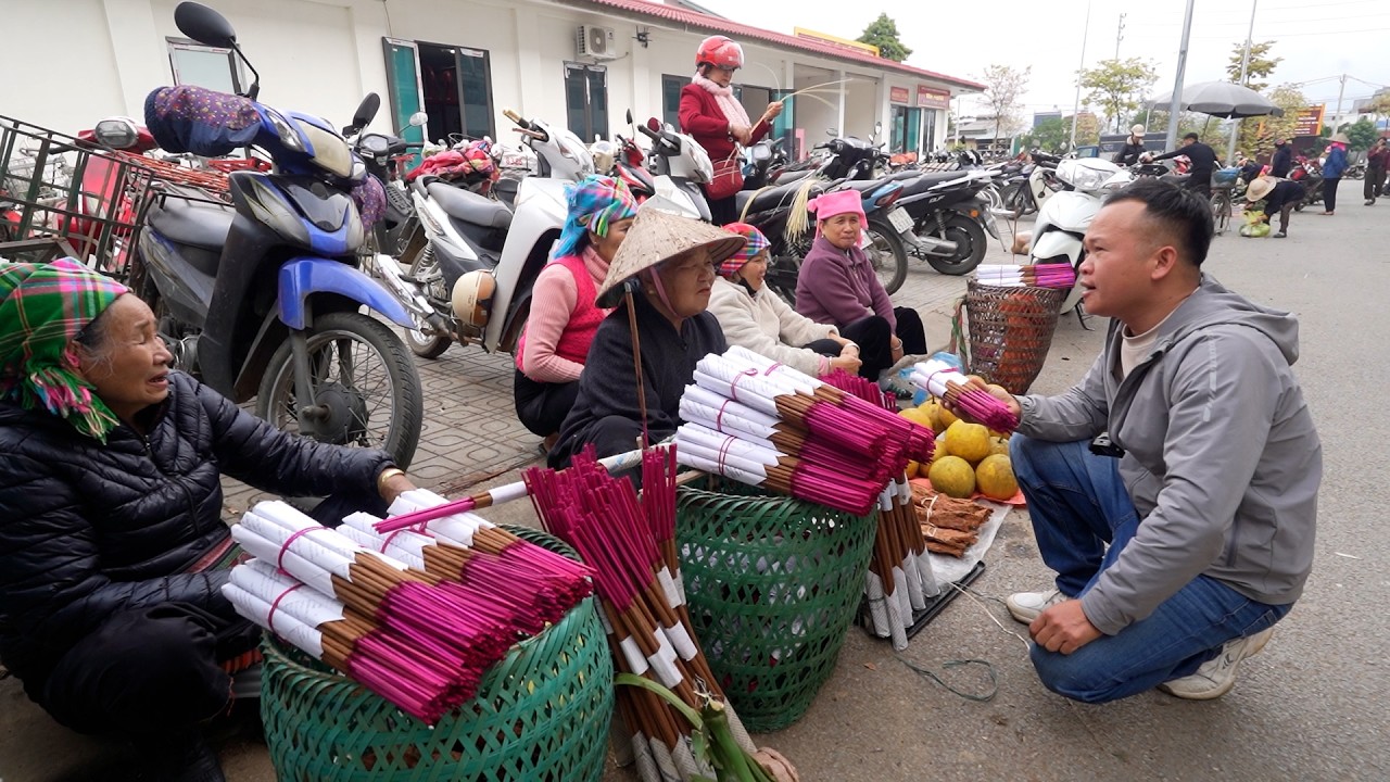 Không khí chợ Tết Mường Lò Nghĩa Lộ 2026 - Chợ đặc sản lớn nhất Tây Bắc