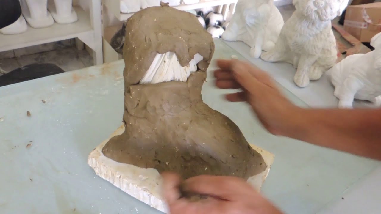 FABRICAÇÃO DE FORMA DE SILICONE -  COFRE CACHORRO YORKSHIRE. Pt.1/4