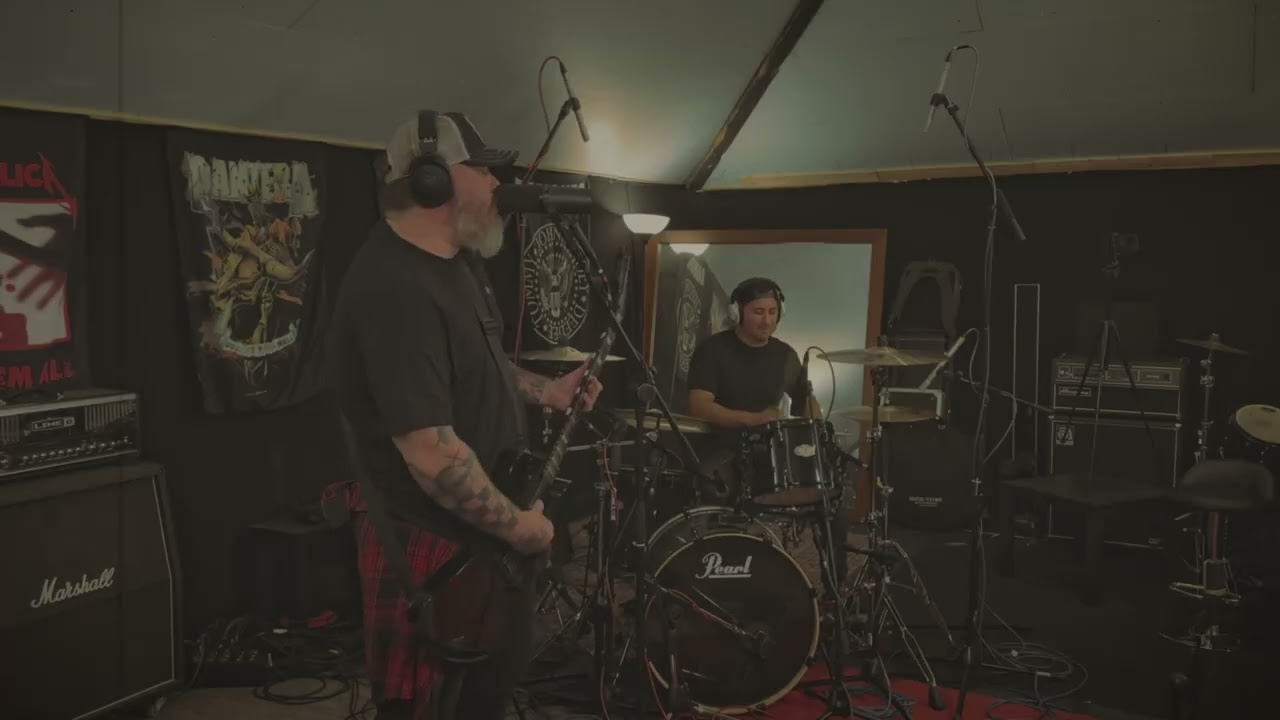 The Red Crow - Show Me The Way You Bleed (It´s Alive)