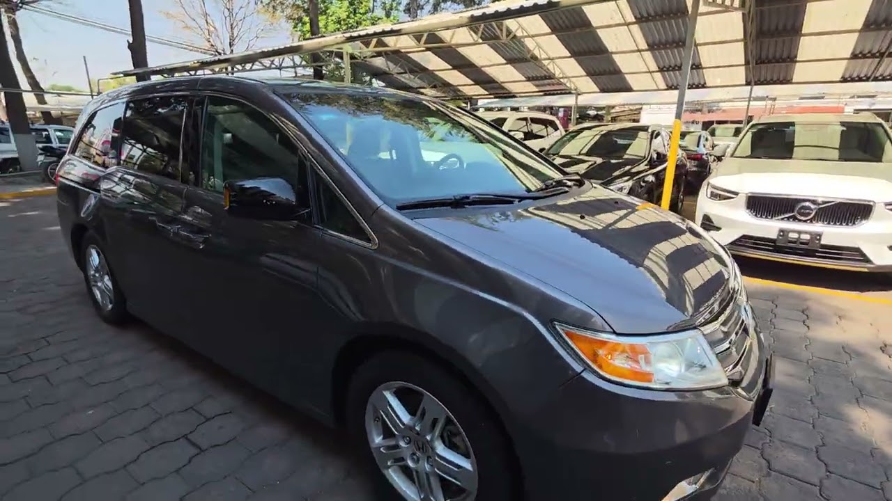 Honda Odyssey Touring 2012