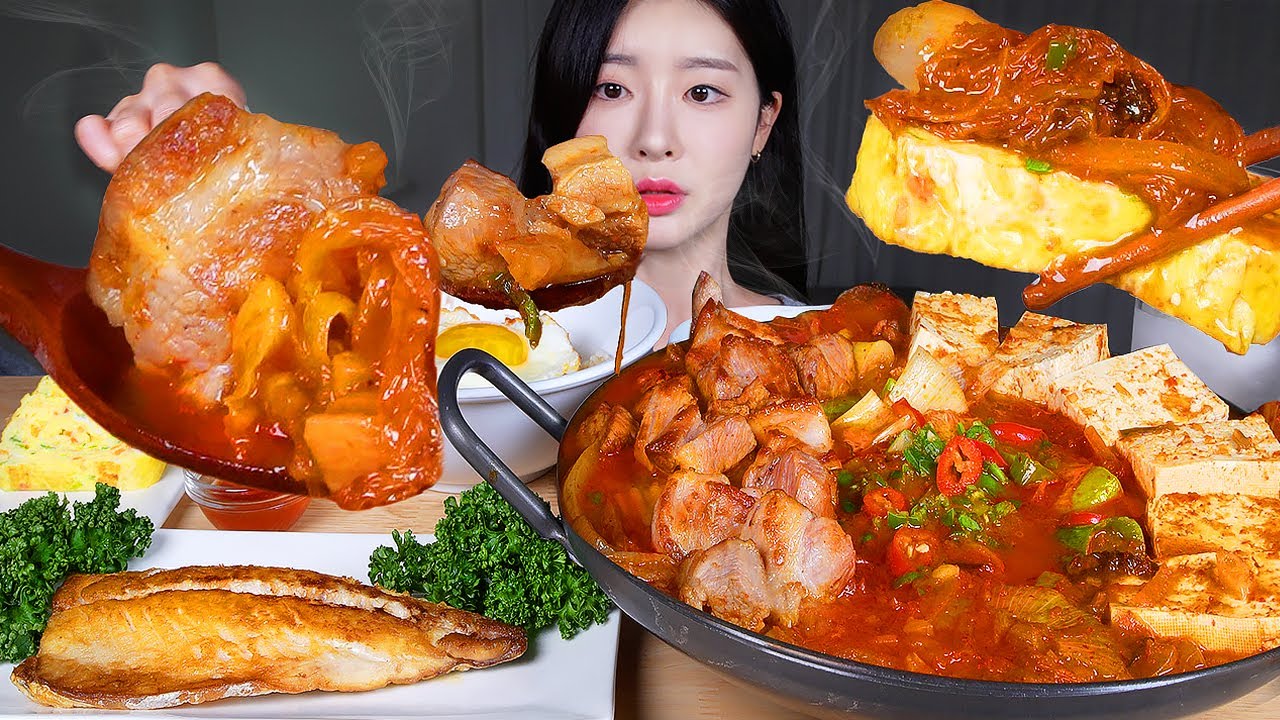 ASMR MUKBANG | Острая тушеная свинина с кимчи (кимчи чжигаэ), омлет, жареная рыба и яичный рис