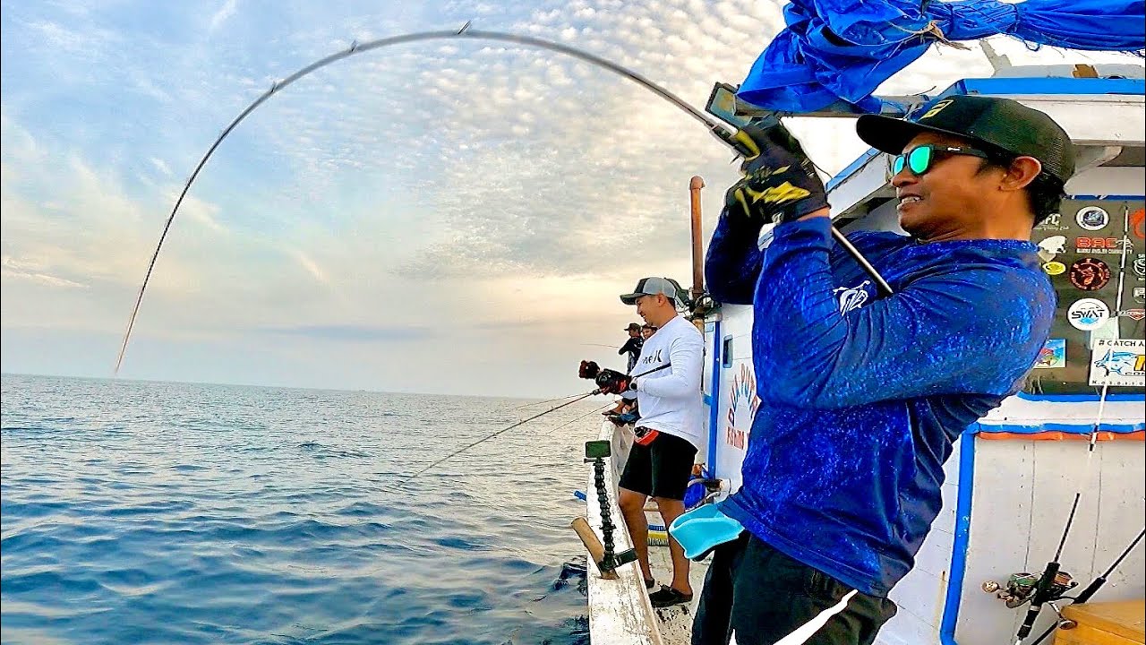 STRIKE MATA BONGSANG ROD SUPER LIGHT JIGGING DAIWA KOHGA PE 0.8-1.2 MELENGKUNG | SALTIGA IC 300.