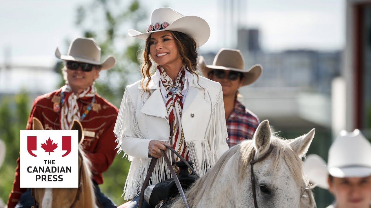 Shania Twain kicks off Calgary Stampede as parade marshal