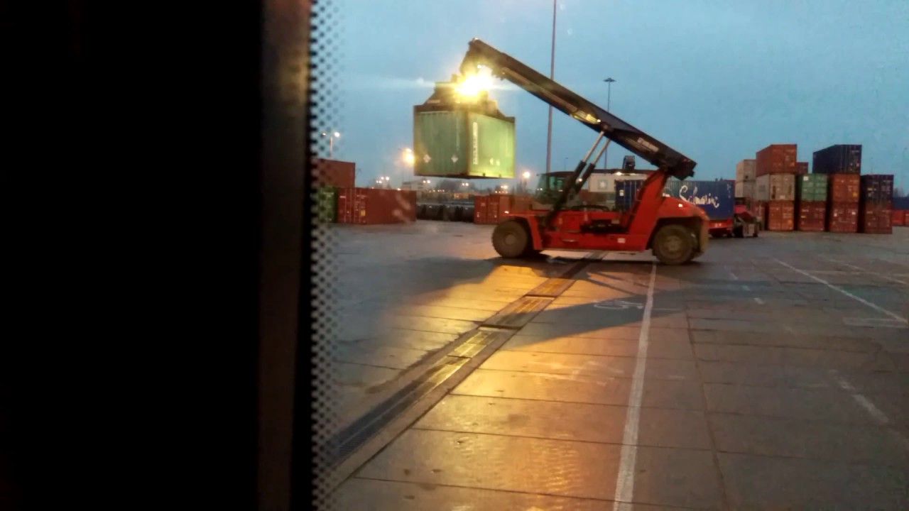 DB PORT SZCZECIN, rozładunek statku