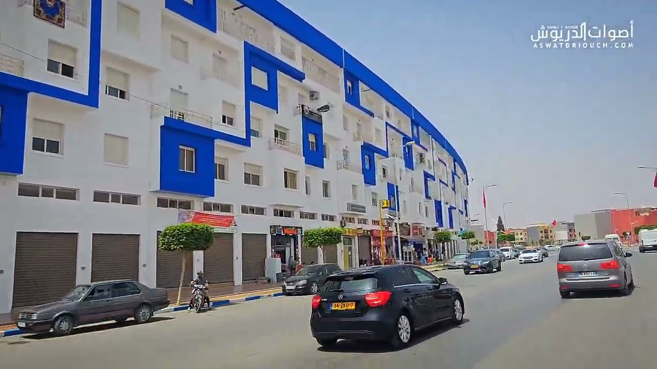 جولة في مدينة الدريوش 2025.. واجهات المنازل تكتسي حلّة جديدة استعداداً لموسم الصيف