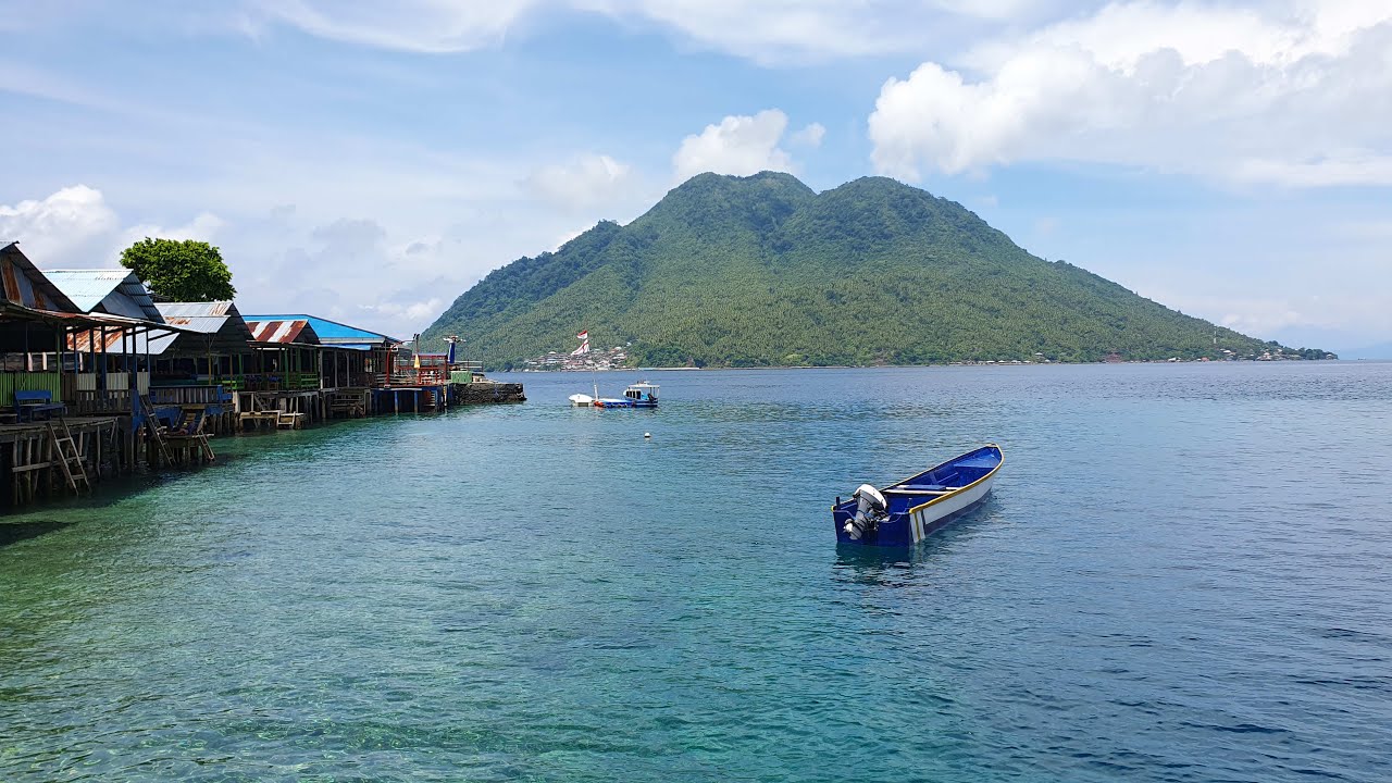 North Maluku, Indonesia. Part 9:  Jikomalamo beach on Ternate Island + Bonus: Jakarta