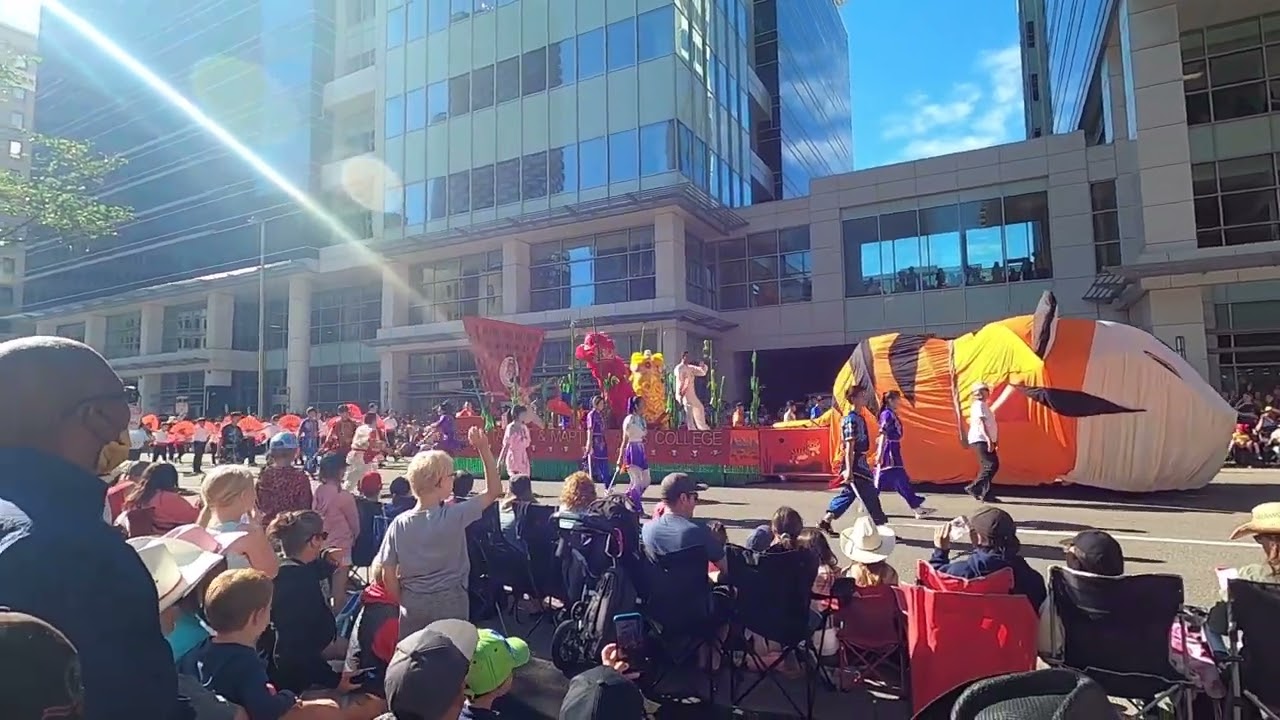 KEVIN COSTNER leads Calgary Stampede Parade 2022 | THE BIG R FAMILY #calgarystampede #parade2022