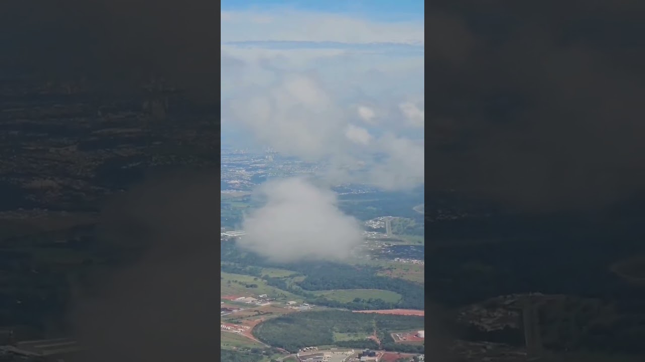 Ringneck, manons, capivaras com filhotes, chegando a Goi&acirc;nia,  vista a&eacute;rea. Can&aacute;rio salsa, Mazda CX8