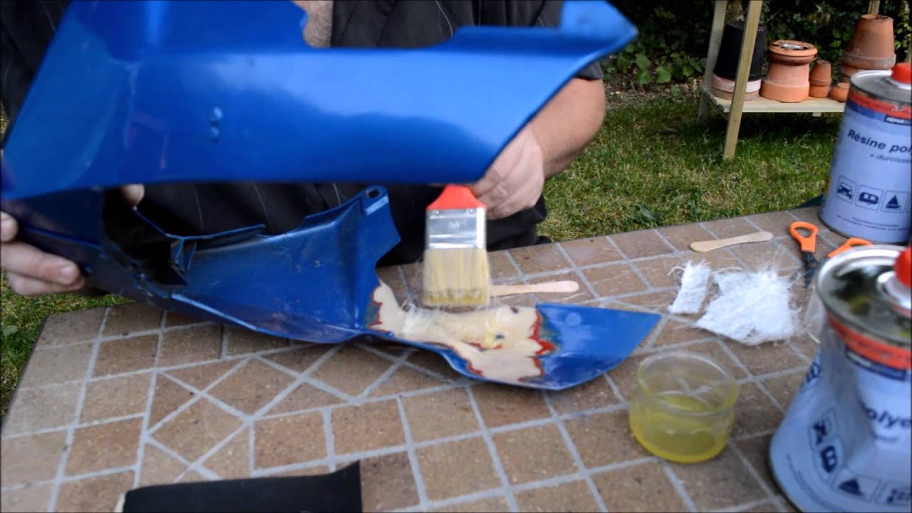 [MrBricol] Tuto:Réparer un carénage moto