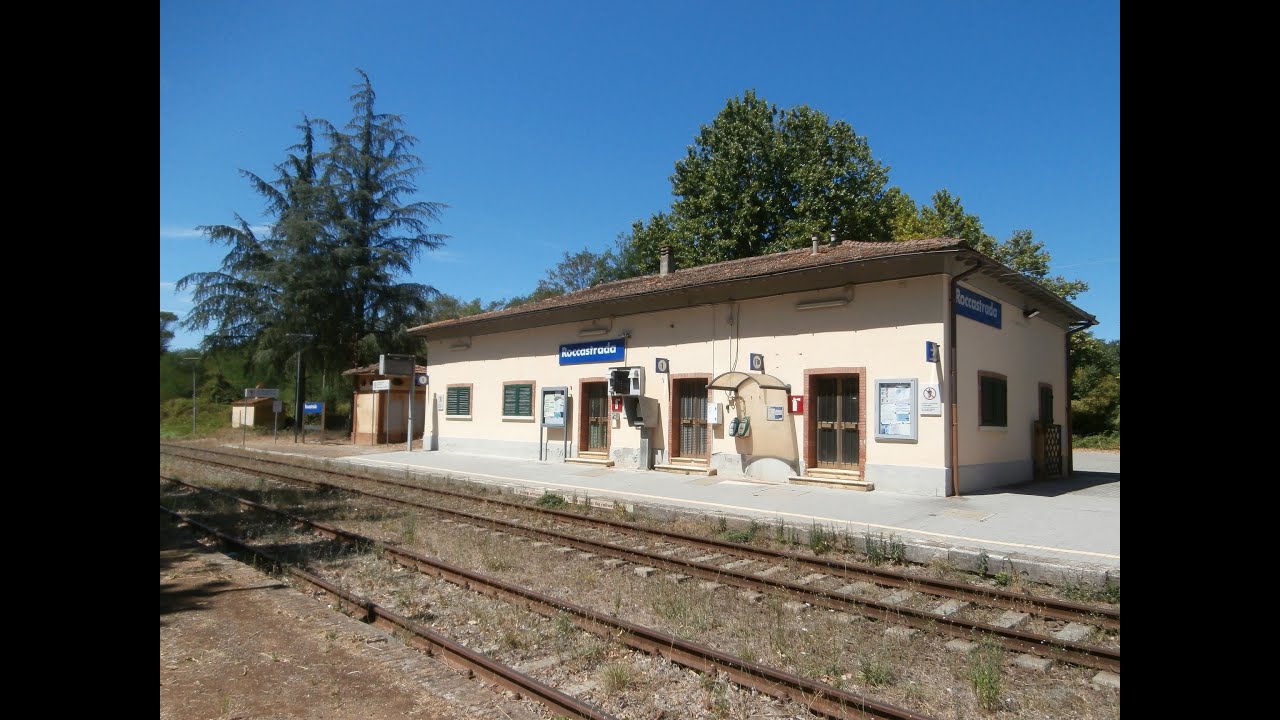 La stazione di Roccastrada (Grosseto) #tuscany 