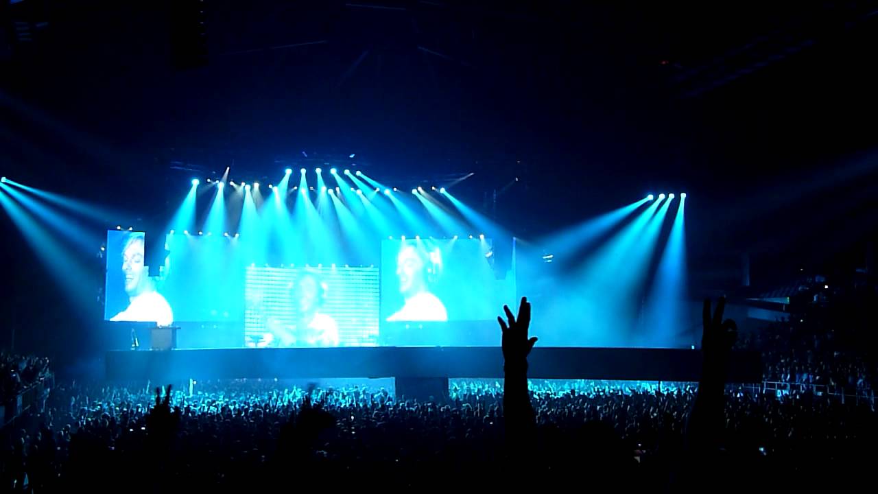 Regi in the mix (Sportpaleis 13-10-2012)