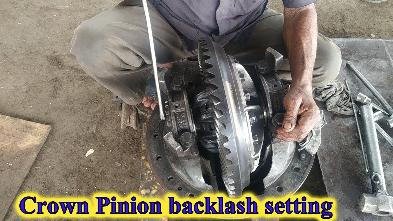 crown pinion backlash setting