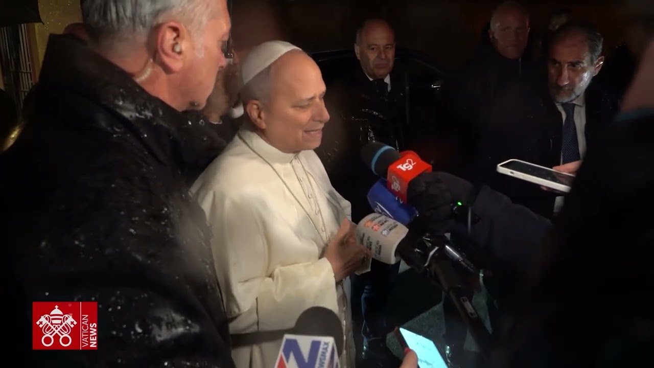Papst Leo XIV. vor Journalisten in Castel Gandolfo - 23. Dezember 2025