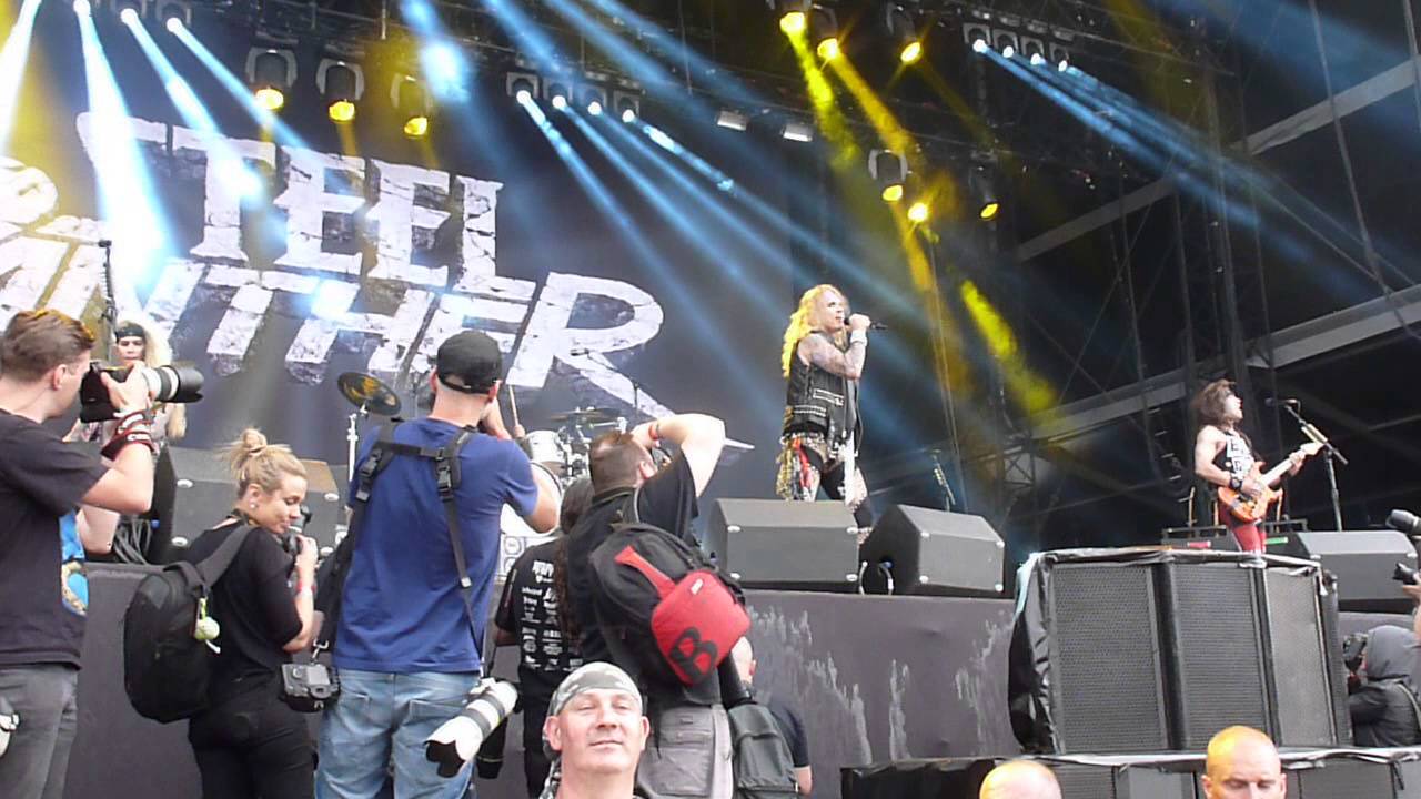 steel panther - pussywhipped - live graspop 2014