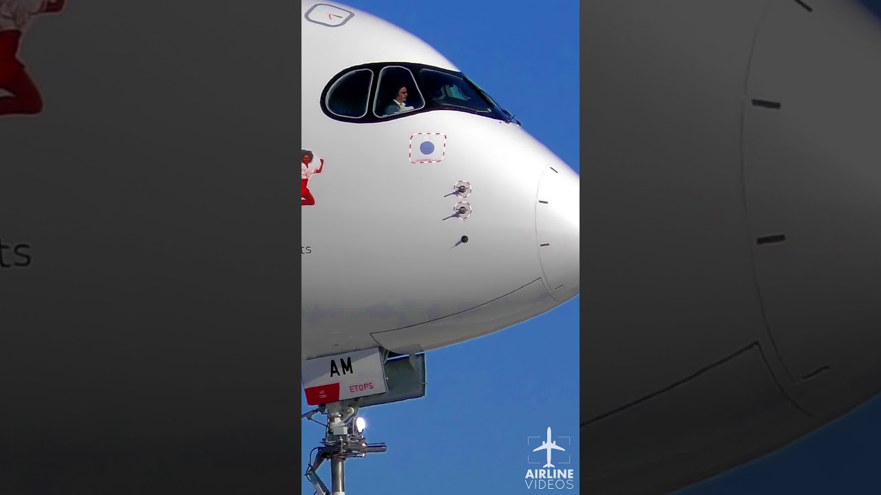 EXTREME CLOSEUP! Virgin Atlantic Airbus A350-1041