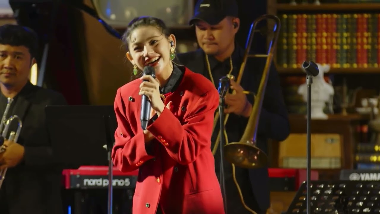 แสดงสด ถ้าหัวใจมีปีก -  ไข่มุกเพ็ญสินี [PSNBAND]