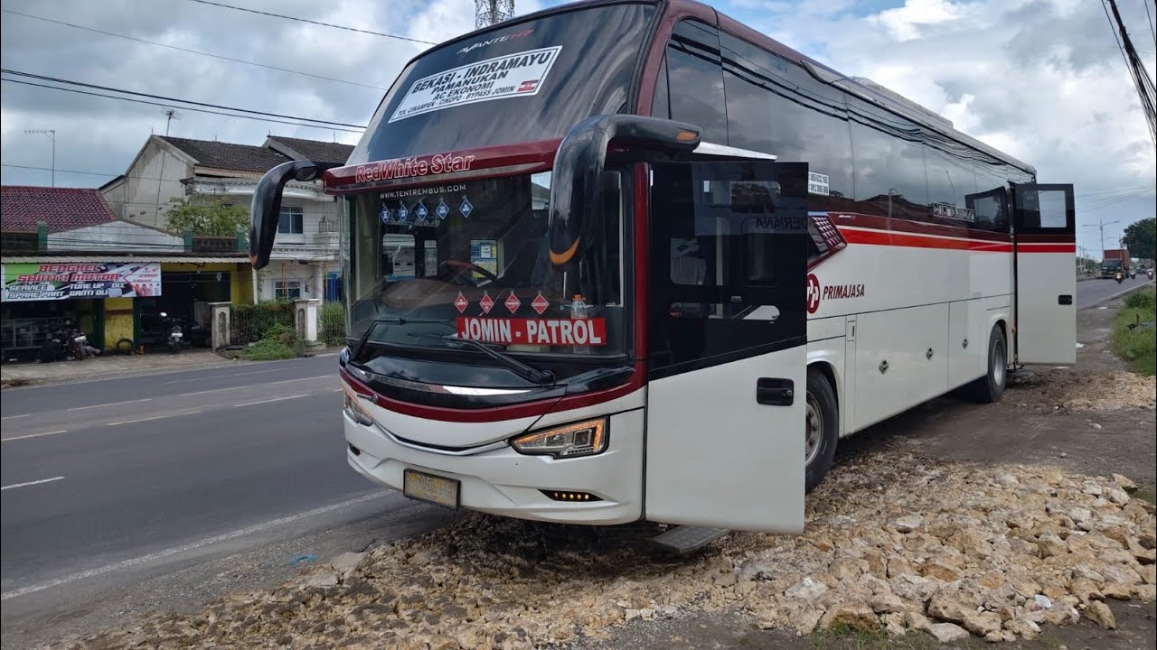 DANGER‼️jln pantura rusak bnyk lubang besar🚩 Trip Bis Primajasa Indramayu-Bekasi